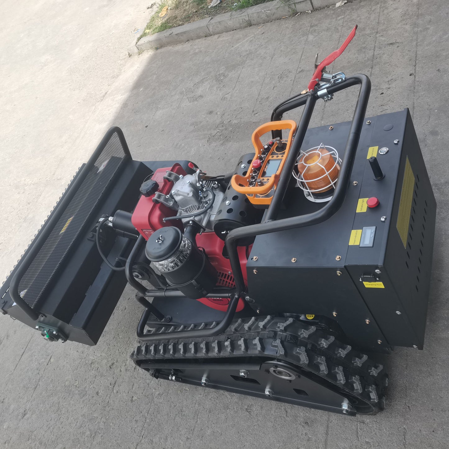 LW - T1000 - C - Lawn Rover