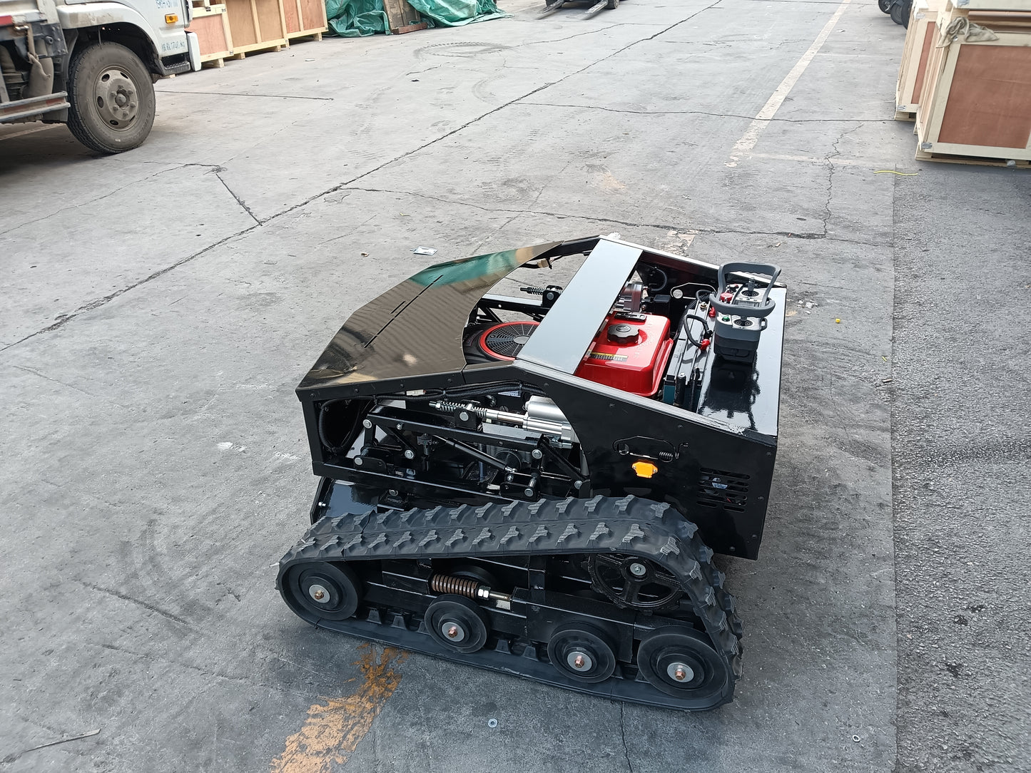 LW - T800 - B - Lawn Rover